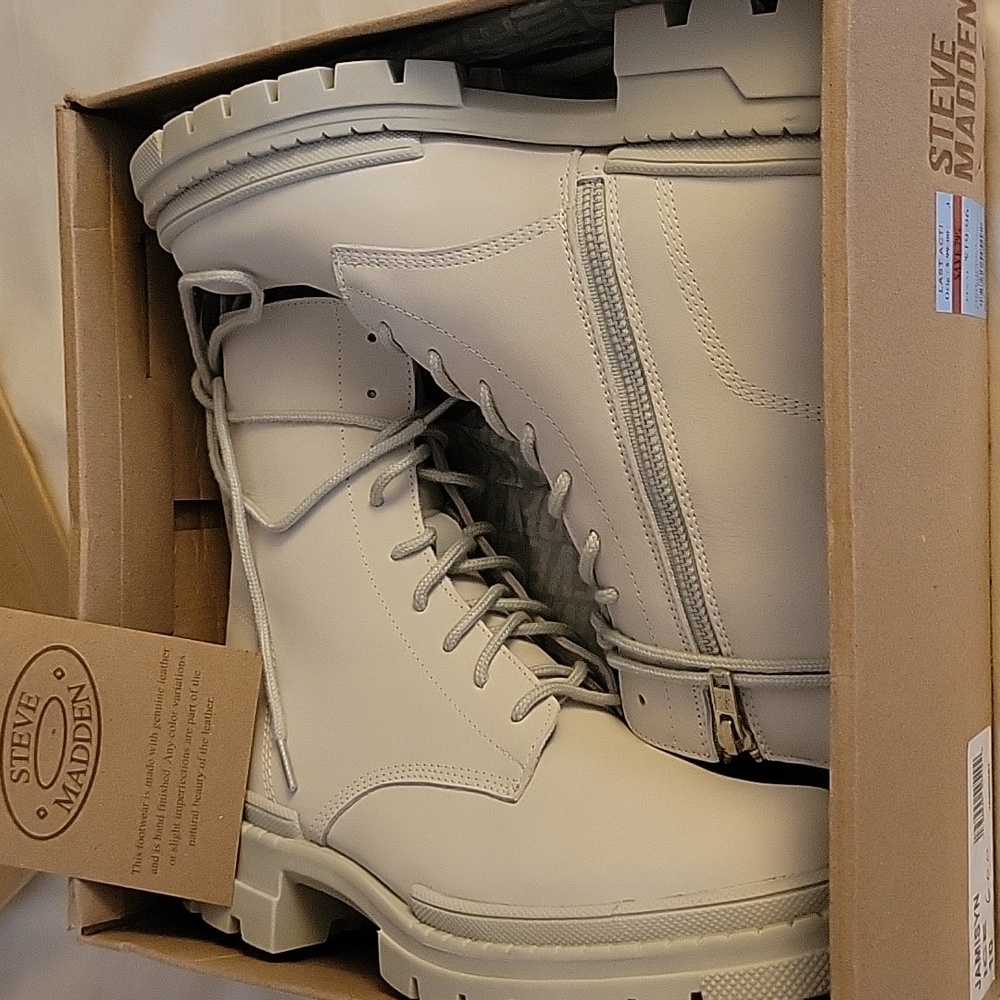 STEVE MADDEN - Picture 4 of 6